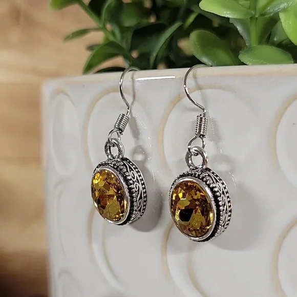 Imperial Topaz Vintage Style Earrings - Picture 4 of 5